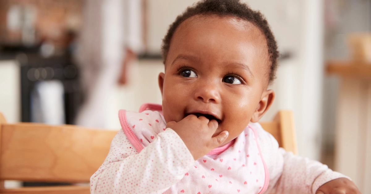 Do Newborns Need Bibs? 4 Tips to Choose the Right Bib