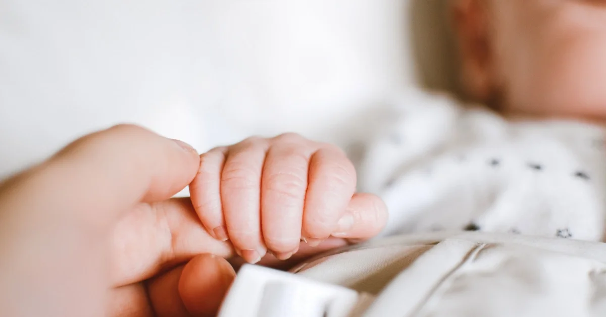 how to keep baby hands warm at night
