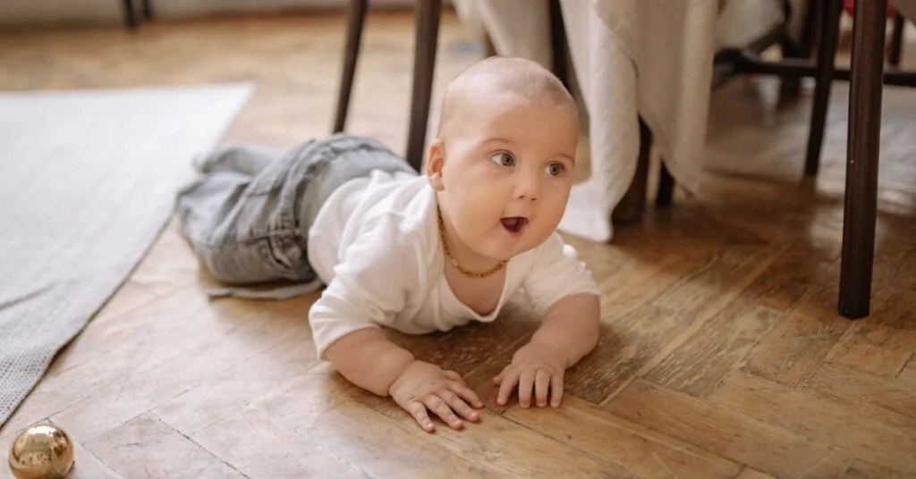 Do Babies Crawl Or Sit Up First